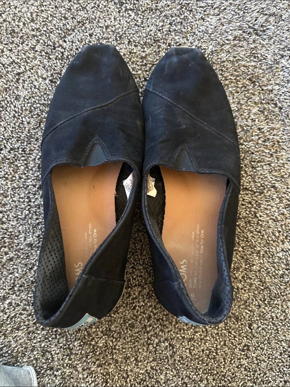 Toms Black Slip-On Flats Casual Woman’s Size 9 Staple Versatile Classic Summer